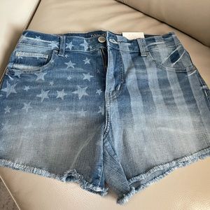 Maurices Flag jean shorts size 10 3.5 inseam high rise